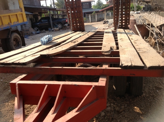 ขายหางลากรถเกี่ยวและแมคโครpc60