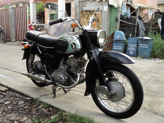 วุฒินนบุรี// บริการรับซื้อ-ขายมอไซค์ทุกรุ่นทั้งรถบิ๊กไบค์-โบราณมีรถบริการถึงที่คับ