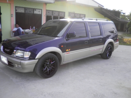 ขายล้อแม็กมือสองขอบ18 ใส่ได้5รู114 กับ6รู139.7 มีอะแดปเตอร์ให้ 6ออก5  ของยังใหม่กิ๊ก