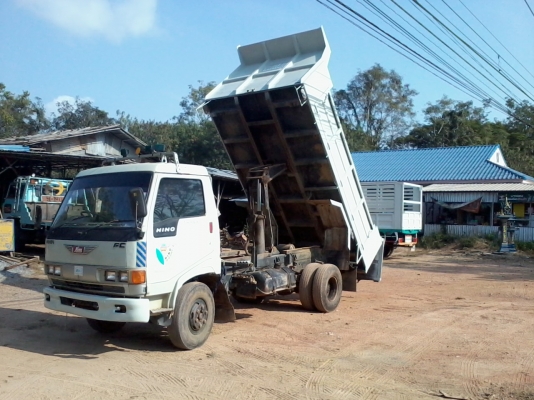 หกล้อดั้มพ์สามมิตร รุ่น FC2WELA 120แรงปี38กระจกไฟฟ้า หกล้อดั้มพ์สามมิตร รุ่น FC2WELA 120แรงปี38กระจกไฟฟ้า