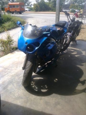 ขาย cbr 400 89 แฟริ่งแต่งท่อแต่ง ถูกๆขายโล้ะ 25000