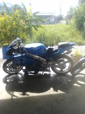 ขาย cbr 400 89 แฟริ่งแต่งท่อแต่ง ถูกๆขายโล้ะ 25000