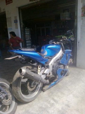 ขาย cbr 400 89 แฟริ่งแต่งท่อแต่ง ถูกๆขายโล้ะ 25000