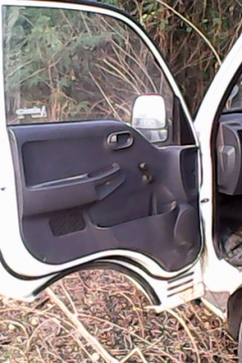 ขายรถบรรทุก4ล้อกลาง เกียจัมโบ้2700 ปี05 ขายถูกๆ110000เอกสารพร้อมโอน