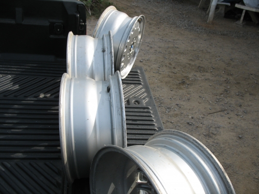 *** ขาย ล้อแม็ก BMW 5 รู ขอบ 15 นิ้ว ***