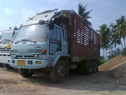 ขายด่วน!..รถสิบล้อ ISUZU ROCKY 210 hp ปี 37 รถสวย ทรงดี.