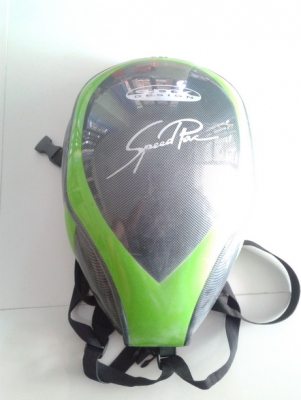 ขายกระเป๋าเป้พลาสติกซื้อมาจากอเมริกาสำหรับขับมอเตอร์ไซค์