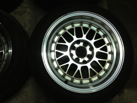 ขายแม็กมือ2 ลายBBS ขอบ15 กว้าง 8.25 4รู100/114+ยางปี12 ราคา11,900 บาท ราคาถูก