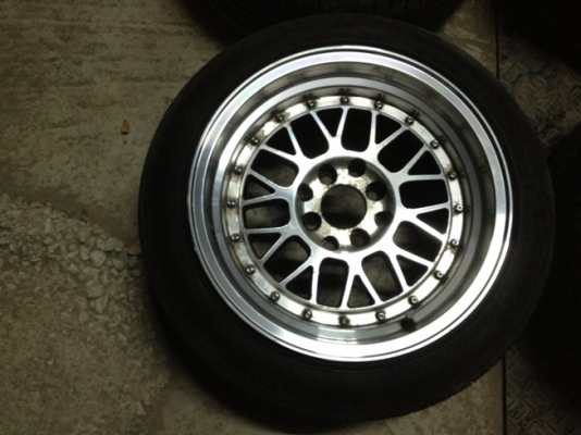 ขายแม็กมือ2 ลายBBS ขอบ15 กว้าง 8.25 4รู100/114+ยางปี12 ราคา11,900 บาท ราคาถูก