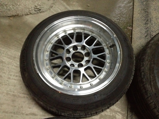 ขายแม็กมือ2 ลายBBS ขอบ15 กว้าง 8.25 4รู100/114+ยางปี12 ราคา11,900 บาท ราคาถูก