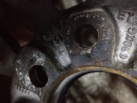 ขายแม็กมือ2 ลายBBS ขอบ15 กว้าง 8.25 4รู100/114+ยางปี12 ราคา11,900 บาท ราคาถูก