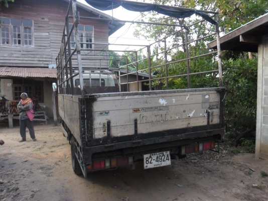 หกล้อMITSUBISHI เครื่อง140 แรง ยาว5 เมตร คันซีสวยเอกสารทะเบียนเต็ม สนใจโทรมานะครับ