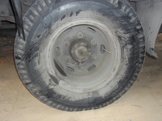 หกล้อMITSUBISHI เครื่อง140 แรง ยาว5 เมตร คันซีสวยเอกสารทะเบียนเต็ม สนใจโทรมานะครับ