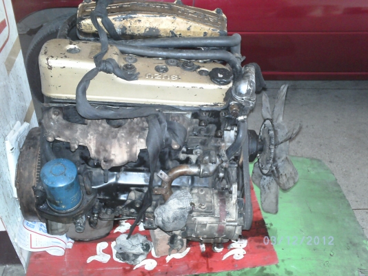 ขายด่วน เครื่องIsuzu 2.8 มังกรทอง