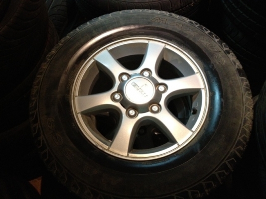 ขายแม็กเดิมมือ2 Isuzu Dmax ขอบ15 6 รู 139.7 +ยาง ราคา 6,500 บาท ราคาถูก ขายแม็กเดิมมือ2 Isuzu Dmax ขอบ15 6 รู 139.7 +ยาง ราคา 6,500 บาท ราคาถูก