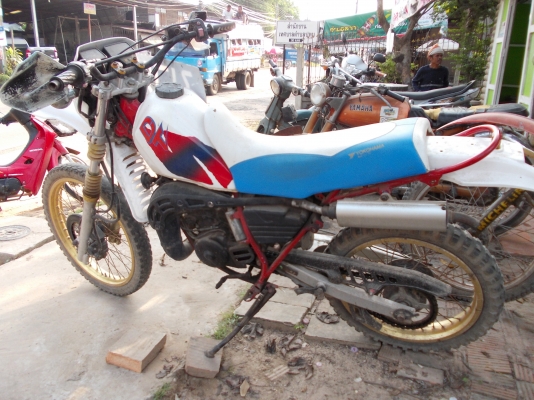 Yamaha DT 200cc สภาพเดิมๆ Yamaha DT 200cc สภาพเดิมๆ