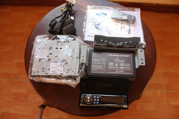 วิทยุพร้อมจอ monitor สำหรับ Pajero sport