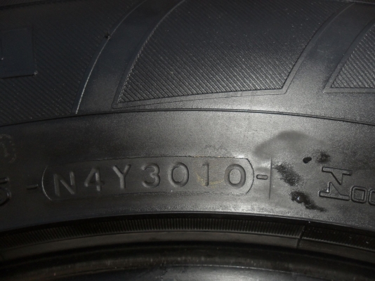 ยาง YOKOHAMA 225/65R17 ปี10