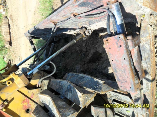 Catterpillar D4E เกียร์ธรรมดา หัวฉีดไดเร็ค ตีนเป็ด