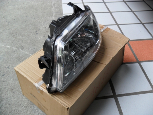 ไฟหน้า mazda 323 protege ไฟหน้า mazda 323 protege