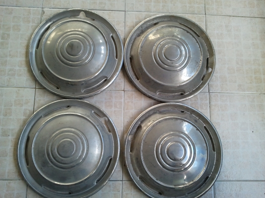 ฝาครอบล้อ มาสด้า 1000 สภาพสวยกริ๊บ ราคา 2,500 บาท ติดต่อ คุณเอ๋รามอินทราซอย 5 โทร. 086-3821939 ฝาครอบล้อ มาสด้า 1000 สภาพสวยกริ๊บ ราคา 2,500 บาท ติดต่อ คุณเอ๋รามอินทราซอย 5 โทร. 086-3821939