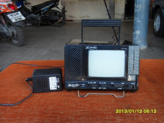 ขาย tv family จิ์๋ว ขาวดำสภาพสวยหายากแล้วใช้งานได้ทุกอย่าง