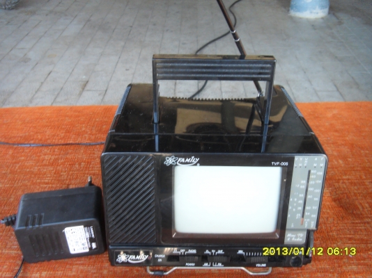 ขาย tv family จิ์๋ว ขาวดำสภาพสวยหายากแล้วใช้งานได้ทุกอย่าง