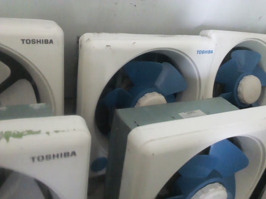 พัดลมดูอากาศ TOSHIBA แบบเชื่อกดึง