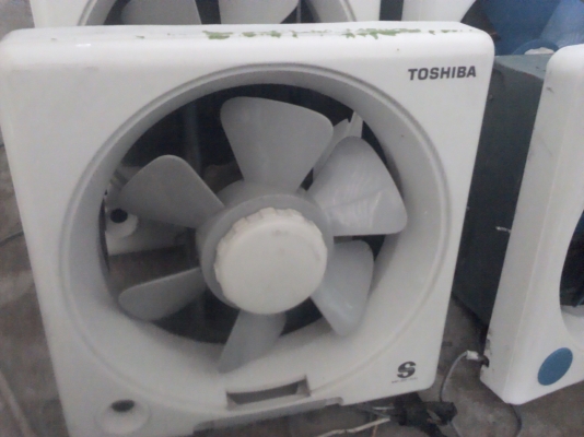 พัดลมดูอากาศ TOSHIBA แบบเชื่อกดึง