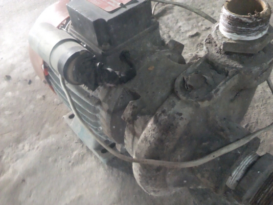 ปั๊มน้ำขนาด 1.5 นิ้ว ใบพัดทองเหลืองใหญ่ ยี่ห้อ ARENO ปั้มได้สูงและแรง ปั๊มน้ำขนาด 1.5 นิ้ว ใบพัดทองเหลืองใหญ่ ยี่ห้อ ARENO ปั้มได้สูงและแรง