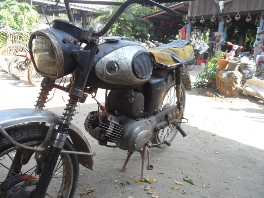 ขาย Suzuki a100-Mark1 แห้งๆ มีทะเบียน 8700บาท ขาย Suzuki a100-Mark1 แห้งๆ มีทะเบียน 8700บาท