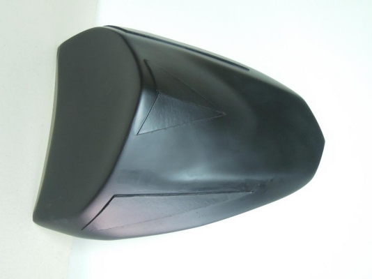 ขาย ครอบเบาะท้าย ER6n ถูกๆราคา800 บาท