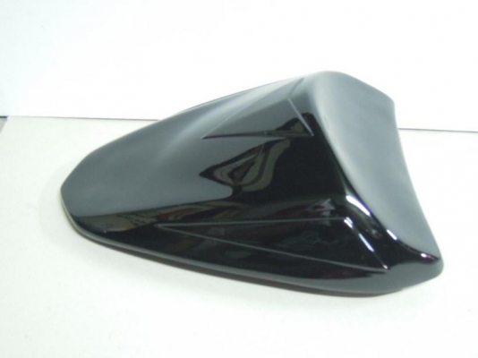 ขาย ครอบเบาะท้าย ER6n ถูกๆราคา800 บาท