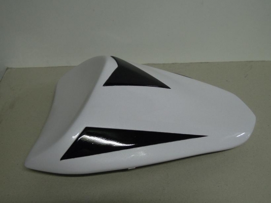 ขาย ครอบเบาะท้าย ER6n ถูกๆราคา800 บาท