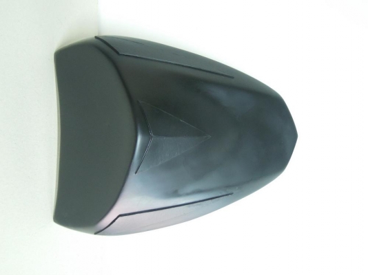 ขาย ครอบเบาะท้าย ER6n ถูกๆราคา800 บาท