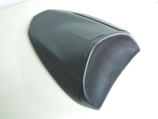 ขาย ครอบเบาะท้าย ER6n ถูกๆราคา800 บาท