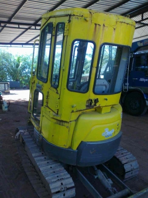 KOBELCO SK20SR (เก่านอกยังไม่ใด้ใช้)คอนโทรนน้ำมัน ปั้มนิ้ว