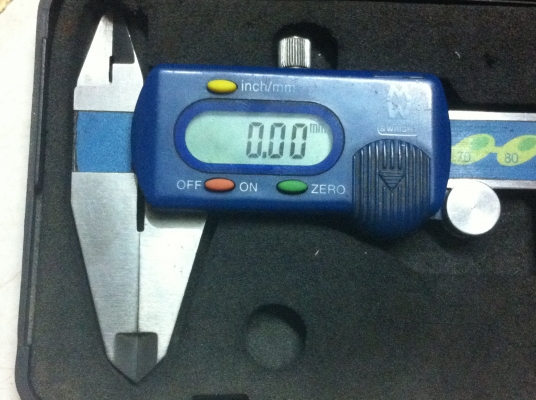 เวอร์เนียดิจิตอล Moore &amp; Wright 6 นิ้ว วัดงานได้ละเอียด 0.01  วัดกว้าง ยาว ลึก นอก-ใน จากอังกฤษแท้(มี 1 อัน