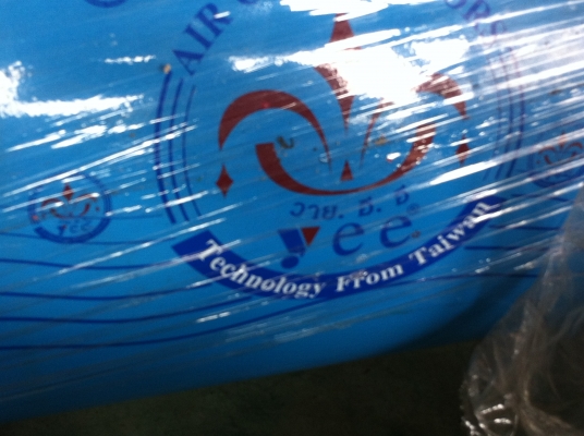 ป้็มลมยี่ห้อ YEE มอเตอร์ 1/2  ความจุถัง 64 ลิตร  ของใหม่ยังไม่ได้ใช้