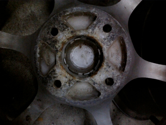 แม็กซิ้งของญี่ปุ่นครับ ขอบ15 มีคู่เดียว