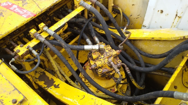 ขาย KATO HD 900   จบที่ราคา 400000 บาท