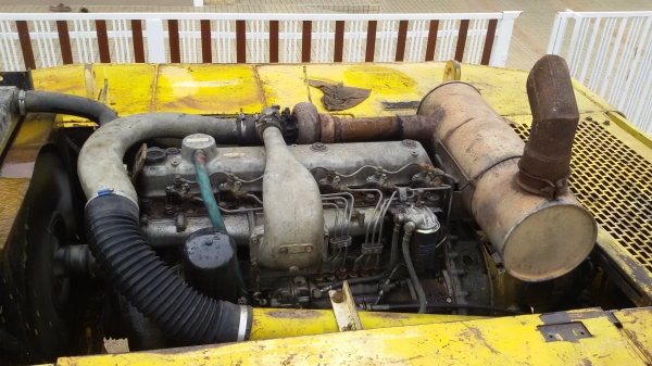 ขาย KATO HD 900   จบที่ราคา 400000 บาท