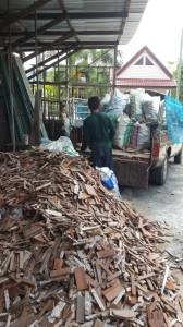 ไม้ปาเก้ไม้สักถูกๆ