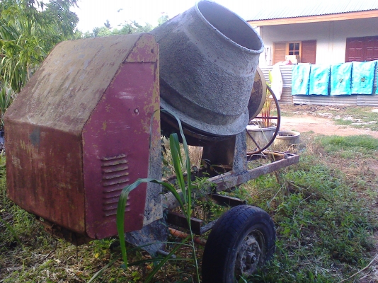 เครื่องโม่ปูนพร้อมล้อลาก