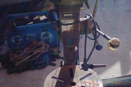 แท่นสว่านแท่นสว่านสภาพเดิมๆครับพร้อมใช้ครับความสูงประมาณเมตรกว่าครับราคานี้คุ้มมากครับ