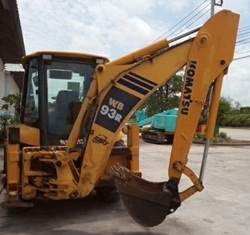 รถตักหน้าขุดหลัง Komatsu WB93R  5330ชม. นำเข้าเองจากสเปน สนใจโทร. 080-6565422
