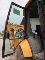 รถตักหน้าขุดหลัง Komatsu WB93R  5330ชม. นำเข้าเองจากสเปน สนใจโทร. 080-6565422