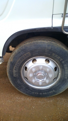 สิบล้อ HINO MEGA FL 220 รถปี48 รุ่นพิเศษ กระบะยาว 7.5 เมตร จัดไฟแน๊นซ์ได้เต็มร้อยเปอร์เซ็นต์ หลุดมัดจำ.