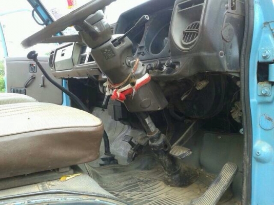 ขายรถบรรทุกหกล้อ ISUZU KS22R เครื่อง 4BD1-110  แรง หัวกระดกได้ แชสซีสวย ทะเบียนพร้อม