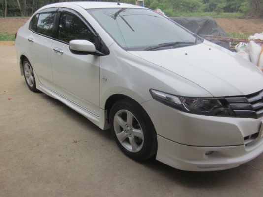 ขายรถเก๋ง Hondy city สภาพสวยเดิมวิ่งน้อย ขายรถเก๋ง Hondy city สภาพสวยเดิมวิ่งน้อย